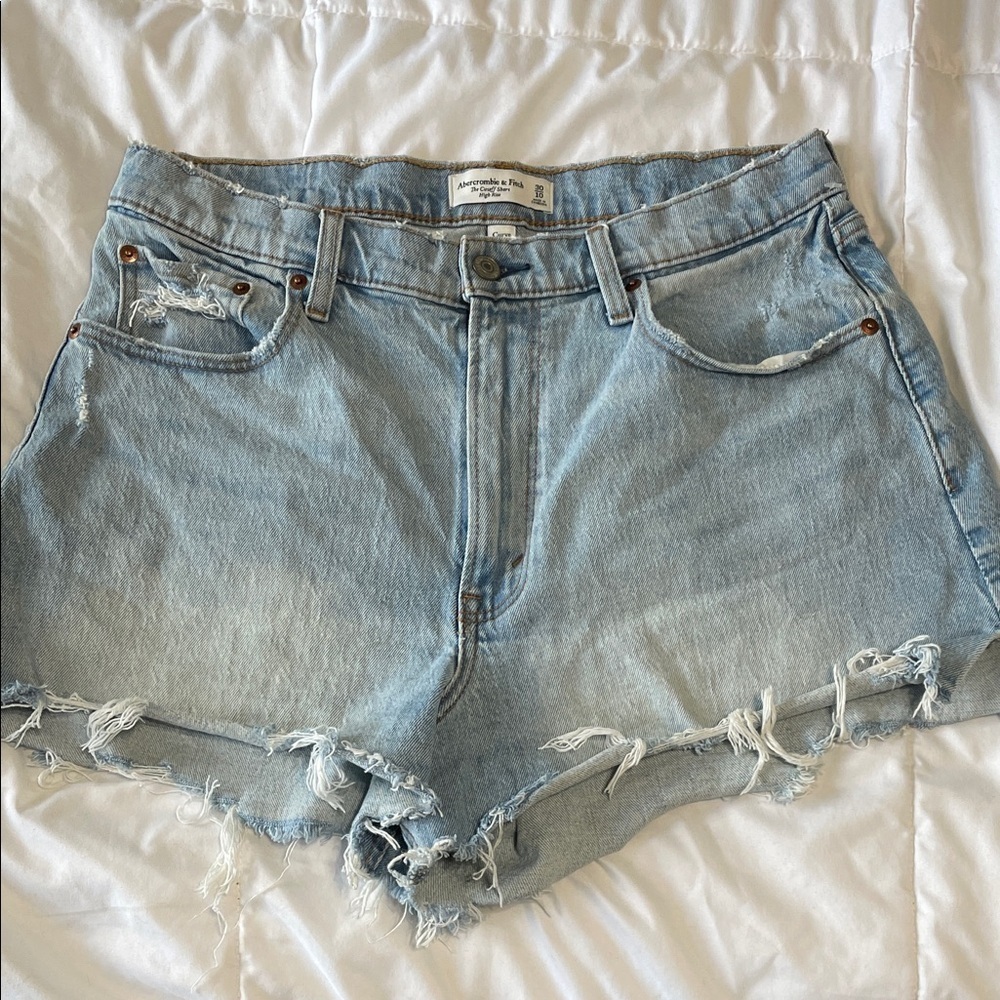 Abercrombie & Fitch The Cutoff Short High Rise Light Wash Like New Shorts 30/10